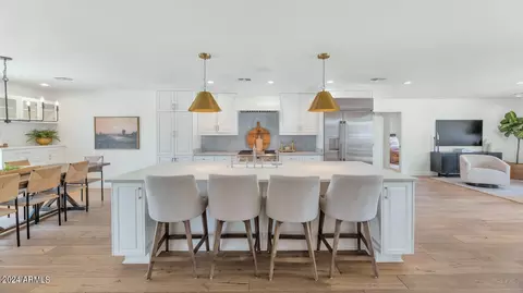 4702 E Arcadia Ln, Phoenix, AZ 85018 photo 9