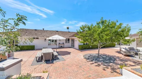 4702 E Arcadia Ln, Phoenix, AZ 85018 photo 21