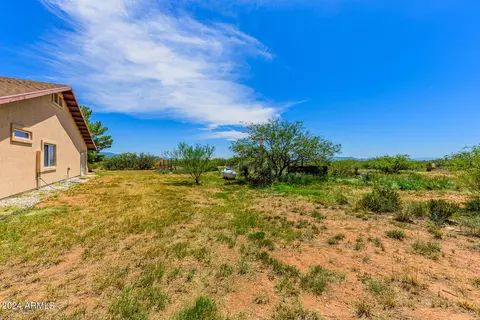Exterior - 7966 E Three Canyons Rd, Hereford, AZ 85615 photo 5 of 11