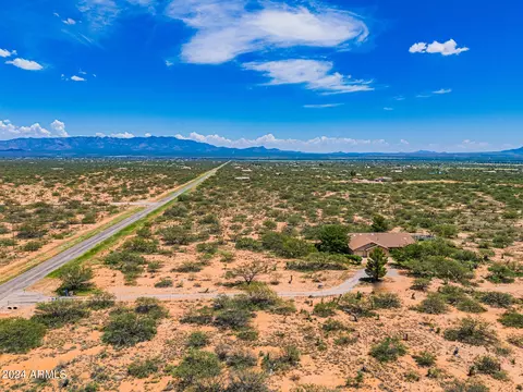 View/Area - 7966 E Three Canyons Rd, Hereford, AZ 85615 photo 2 of 6