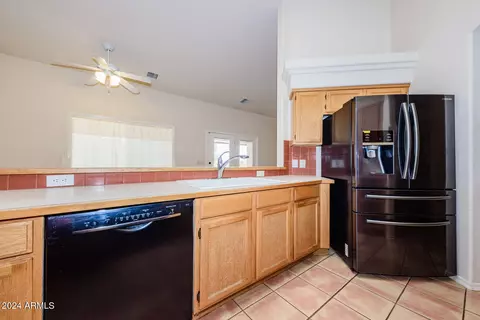 Kitchen - 7966 E Three Canyons Rd, Hereford, AZ 85615 photo 3 of 4