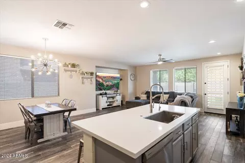 2976 E Country Shadows St, Gilbert, AZ 85298 photo 10