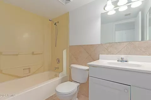 3407 W Echo Ln, Phoenix, AZ 85051 photo 24