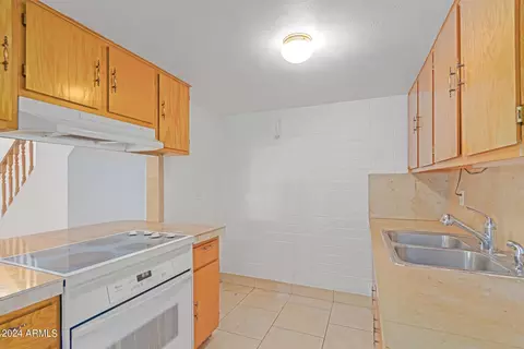 3407 W Echo Ln, Phoenix, AZ 85051 photo 13