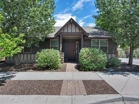 2956 S Camel Dr, Flagstaff, AZ 86001
