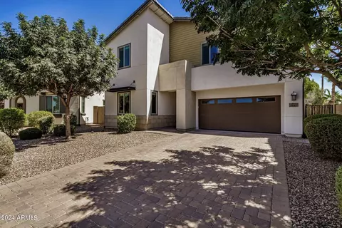 59 N Islands Dr, Gilbert, AZ 85233
