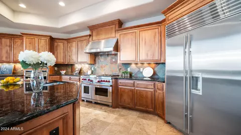 Kitchen - 14432 S 18th St, Phoenix, AZ 85048 photo 6 of 7