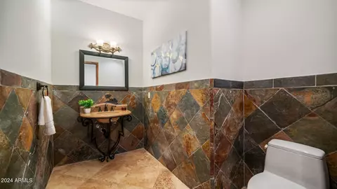 Bath - 14432 S 18th St, Phoenix, AZ 85048 photo 1 of 10