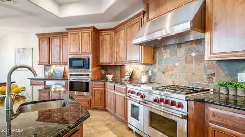 Kitchen - 14432 S 18th St, Phoenix, AZ 85048 photo 4 of 7