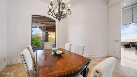 Dining - 14432 S 18th St, Phoenix, AZ 85048 photo 2 of 5