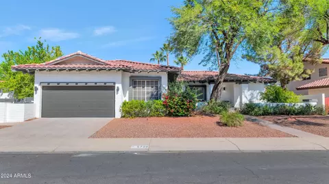 5720 E Claire Dr, Scottsdale, AZ 85254