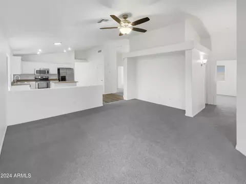 3319 E Woodside Way, Gilbert, AZ 85297 photo 13