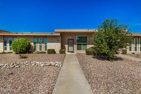13424 N Hawthorn Dr, Sun City, AZ 85351