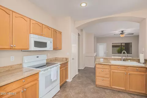 3390 S Wade Ct, Gilbert, AZ 85297 photo 7