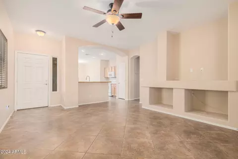 3390 S Wade Ct, Gilbert, AZ 85297 photo 2