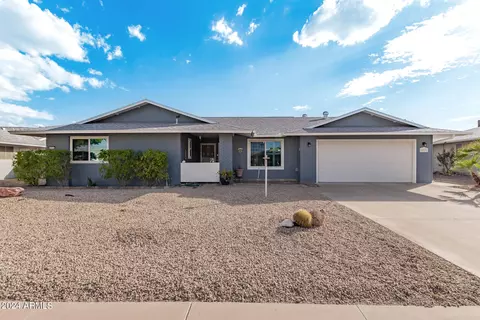 10331 W Sombrero Cir, Sun City, AZ 85373