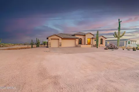 Exterior - 343 W Canyon St, Apache Junction, AZ 85120 photo 3 of 18