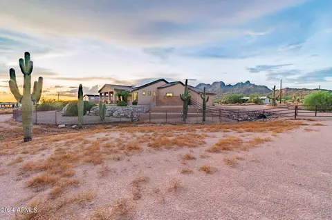 Exterior - 343 W Canyon St, Apache Junction, AZ 85120 photo 4 of 18