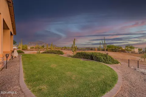 Exterior - 343 W Canyon St, Apache Junction, AZ 85120 photo 11 of 18
