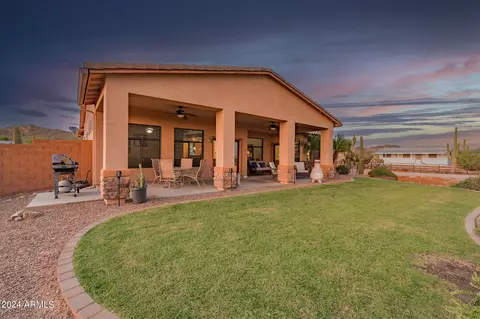 Exterior - 343 W Canyon St, Apache Junction, AZ 85120 photo 8 of 18