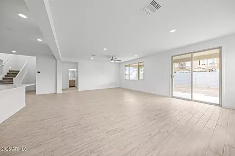 Living - 2957 E Cherry Hill Dr, Gilbert, AZ 85298 photo 1 of 2