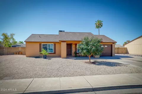 905 E Halifax St, Mesa, AZ 85203