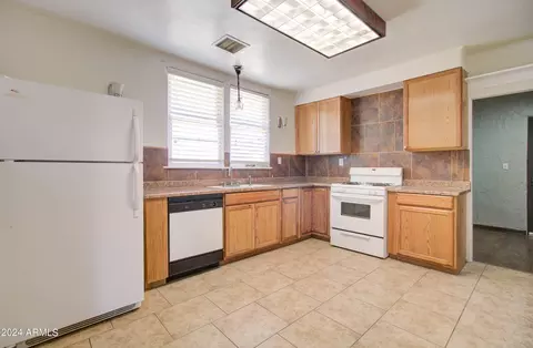 821 N Sutherland St, Globe, AZ 85501 photo 31