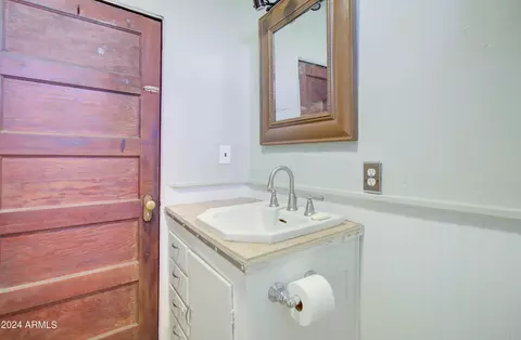 821 N Sutherland St, Globe, AZ 85501 photo 29