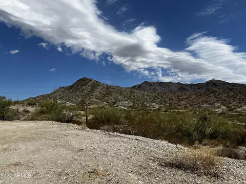 26614 Speed Boat Rd #33, Wenden, AZ 85357