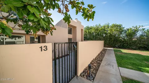 930 S Dobson Rd #13, Mesa, AZ 85202