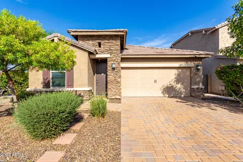 293 N Crosscreek Dr, Chandler, AZ 85225