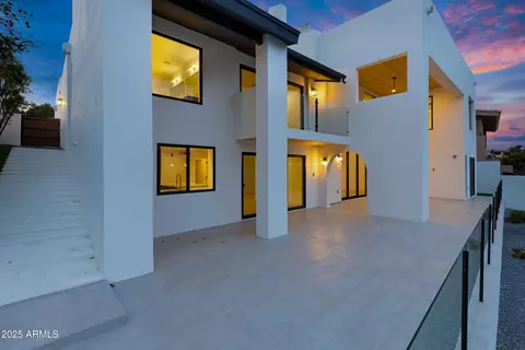 5439 S Lighthouse Ln, Tempe, AZ 85283 photo 3