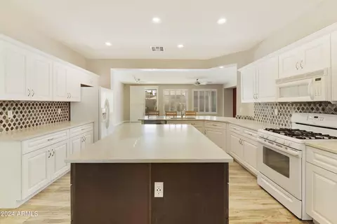 225 E Mclellan Rd, Mesa, AZ 85201 photo 7