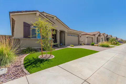 2873 W Lynx Dr, Queen Creek, AZ 85142