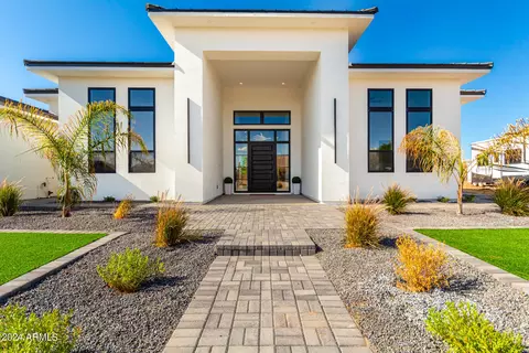 2822 E Cedar Waxwing Dr, Gilbert, AZ 85298