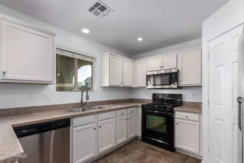 2933 E Blue Ridge Way, Gilbert, AZ 85298 photo 14