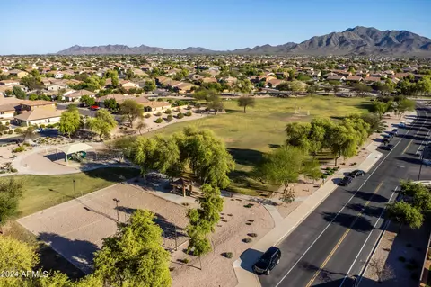 View/Area - 6583 S Legend Ct, Gilbert, AZ 85298 photo 6 of 23