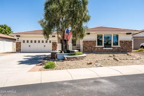 6583 S Legend Ct, Gilbert, AZ 85298