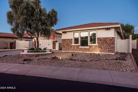 Exterior - 6583 S Legend Ct, Gilbert, AZ 85298 photo 6 of 16