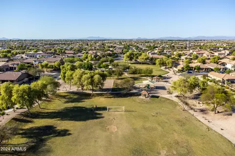 View/Area - 6583 S Legend Ct, Gilbert, AZ 85298 photo 7 of 23