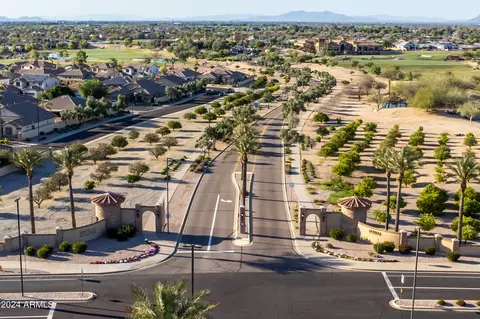 View/Area - 6583 S Legend Ct, Gilbert, AZ 85298 photo 4 of 23