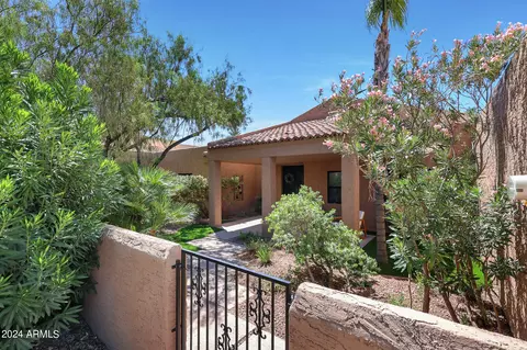 4440 E Camelback Rd #32, Phoenix, AZ 85018 photo 5