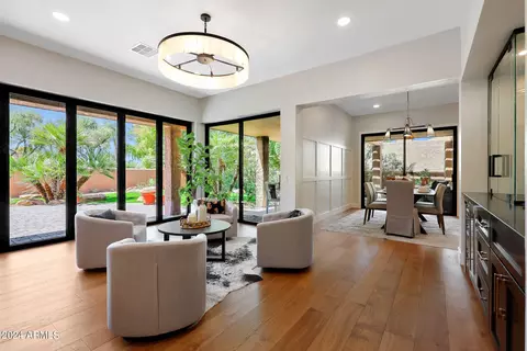 4440 E Camelback Rd #32, Phoenix, AZ 85018 photo 16