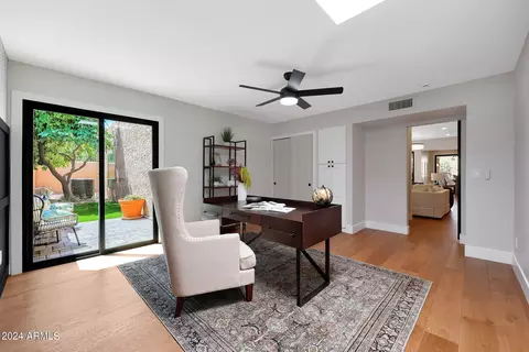 4440 E Camelback Rd #32, Phoenix, AZ 85018 photo 27