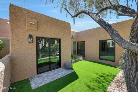 4440 E Camelback Rd #32, Phoenix, AZ 85018 photo 34