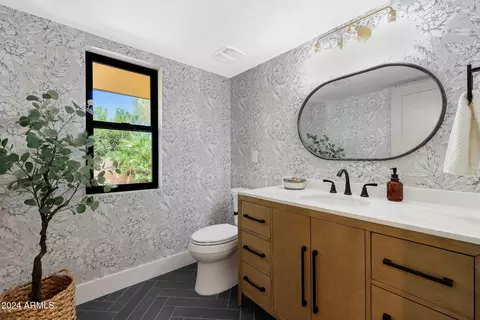 4440 E Camelback Rd #32, Phoenix, AZ 85018 photo 24