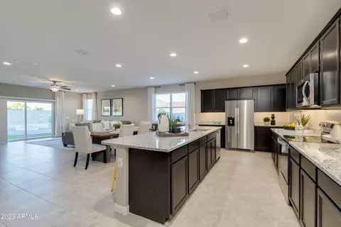 9748 S Saguaro Dr, Apache Junction, AZ 85120 photo 6