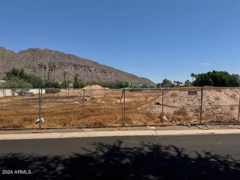 6040 E Mariposa St #12, Scottsdale, AZ 85251