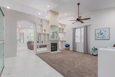250 E Arabian Dr, Gilbert, AZ 85296 photo 4