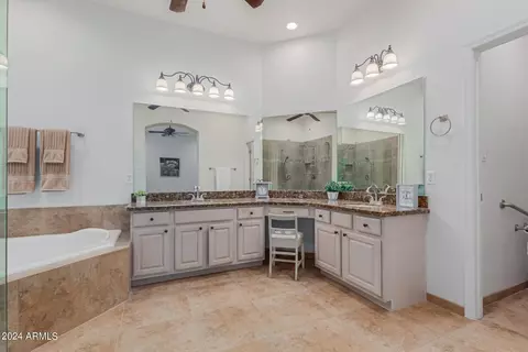 250 E Arabian Dr, Gilbert, AZ 85296 photo 17